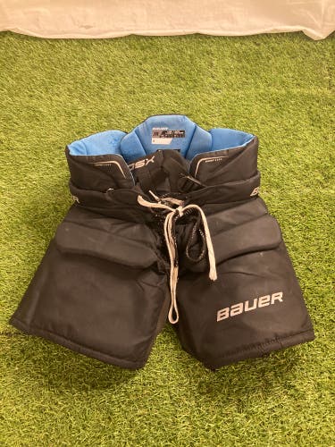 Black Junior Large/XL Bauer GSX Hockey Goalie Pants (Used)
