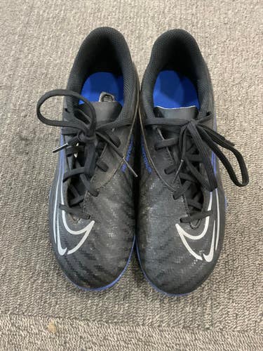Used Nike PHANTOM GX Soccer Cleats Black And Royal Blue Junior 04.5 11614-S000220055