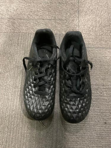 Used Nike Soccer Cleats Black Junior 04 11614-S000220046