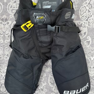 Junior Medium Bauer Supreme Ultrasonic Hockey Pants (Used)