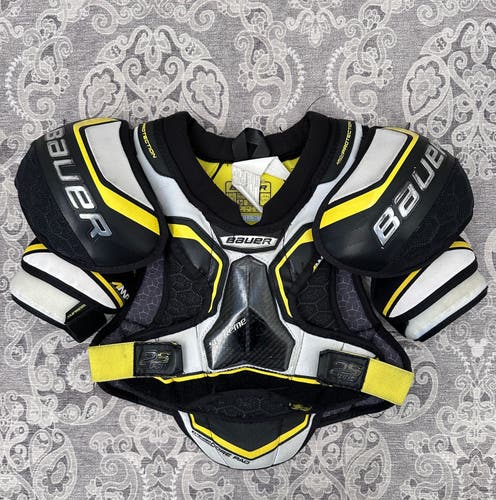 Small Junior Bauer Supreme 2S Pro Shoulder Pads (Used)