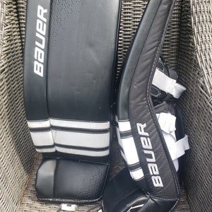 Junior Medium 2021 Bauer S20 GSX Goalie Leg Pads (Used)
