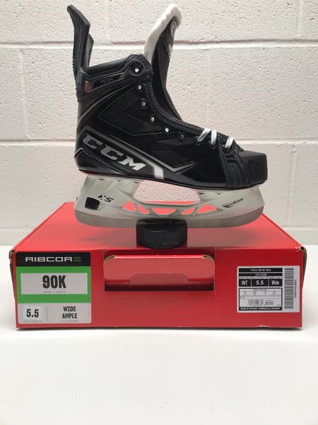 New CCM RibCor 90K Hockey Skates Size 5.5 Wide Width