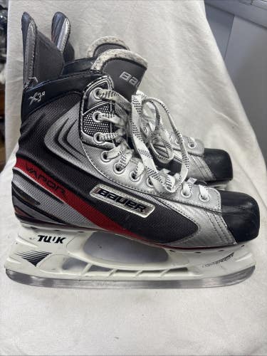 Senior Adult Size 10 Bauer Vapor X3.0 Ice Hockey Skates.  Excellent Condition.