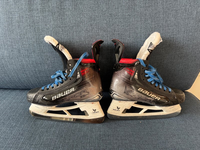 2024 Bauer Vapor X5 Pro Hockey Skates Regular Width Size 5.5 (Used)
