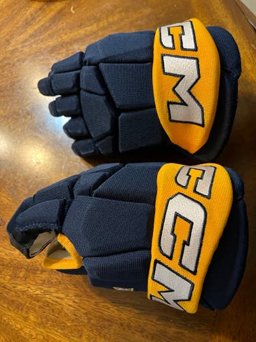 CCM 85C Avalanche Navy / Blue Gloves 10" (Used) Free Shipping