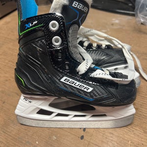 Bauer XLP Hockey Skates 9 (Used)