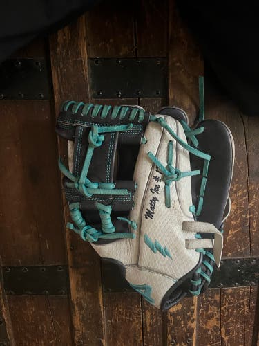 44 Pro RH Infield Baseball Glove 11.75" (Used) Custom