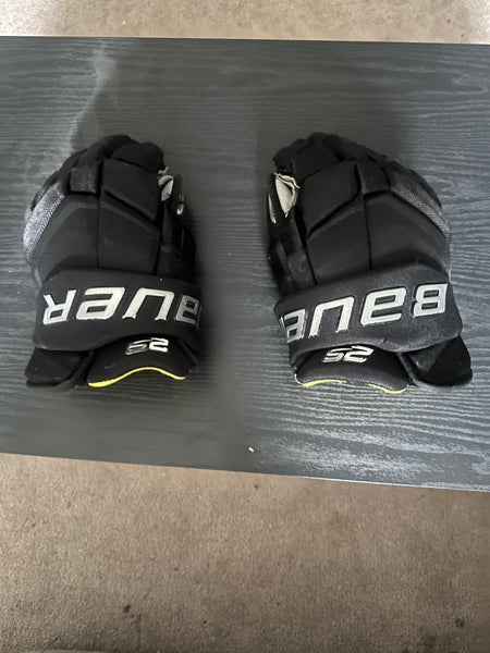 Bauer Supreme 2S Gloves 13" (Used)