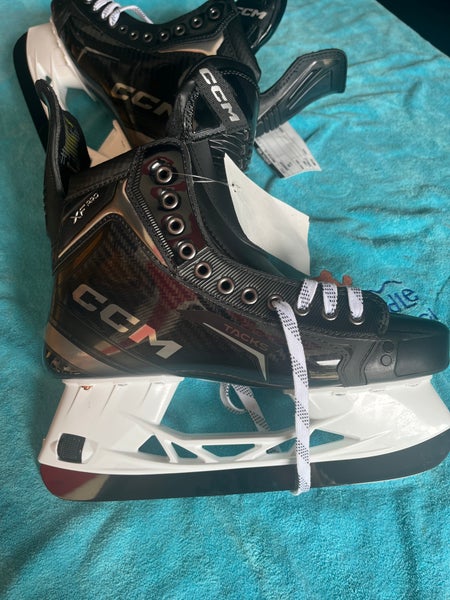 2025 CCM Tacks XF Pro Hockey Skates Regular Width 9.5 (New)