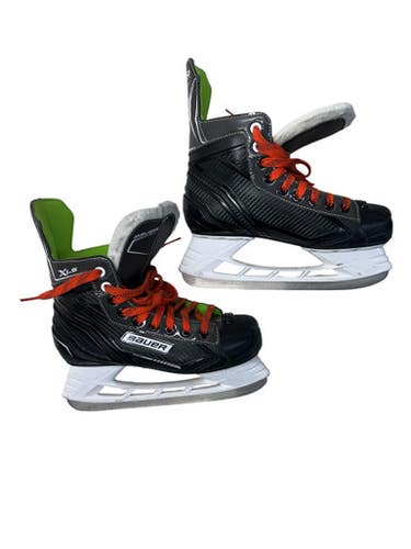 Used Bauer XLS Intermediate Hockey Skate Black Intermediate 5.0 11835-S000197696