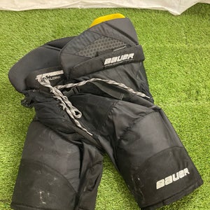 Black Senior Large Bauer Supreme TotalOne Hockey Pants (Used)