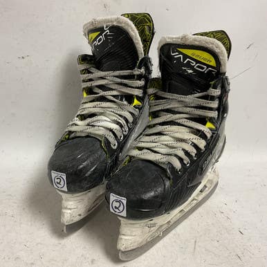 Used Bauer VAPOR 3X Junior Hockey Skate White/Black/Yellow Junior 02 11855-S000189802