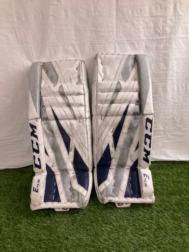 White 24" Junior CCM Eflex 4.5 Goalie Leg Pads (Used)