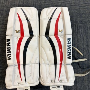 26+1.5" Vaughn Velocity V6 Goalie Leg Pads (Used)