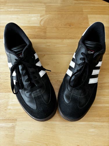 Black Men's Size M 10.0 (W 11.0) Adult Adidas Samba Shoes (Used)