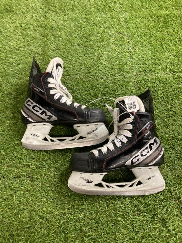 Youth CCM Jetspeed FT680 Hockey Skates Regular Width 13.5 (Used)