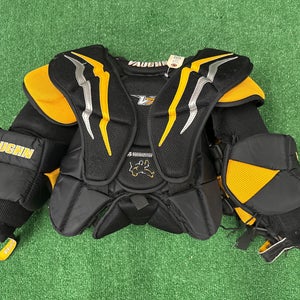 Junior Large Vaughn Velocity V7 Goalie Chest Protector (Used)