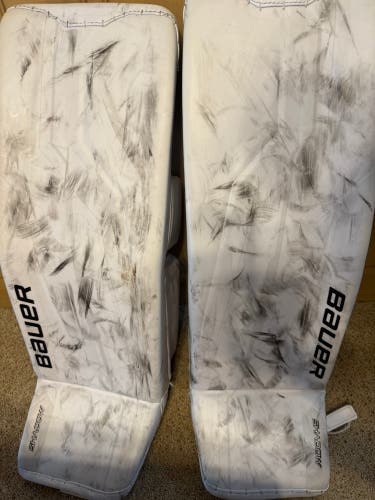 XL Bauer Supreme Shadow Goalie Leg Pads (Used)