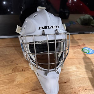 Senior 2025 Large Bauer 960 Goalie Mask (New ish) worn once