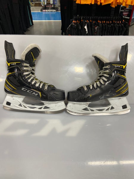 Used CCM Super Tacks AS3 Hockey Skates Regular Width Size 4.5 D