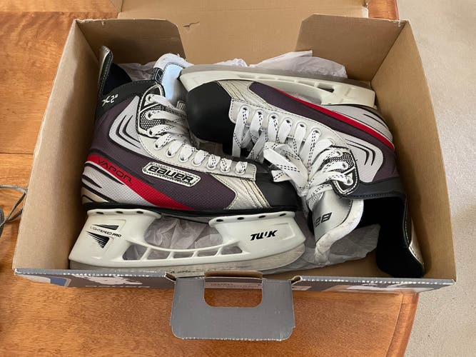 Bauer Vapor X2.0 Hockey Skates Regular Width 7 (New)
