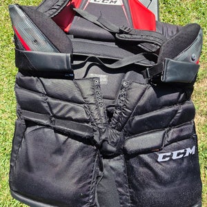 Senior Medium CCM CCM Pro Hockey Goalie Pants (Used)