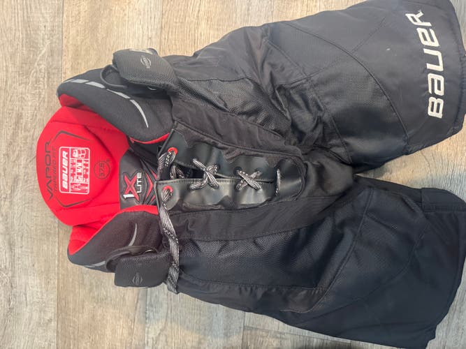 Senior Medium Bauer Hockey Pants