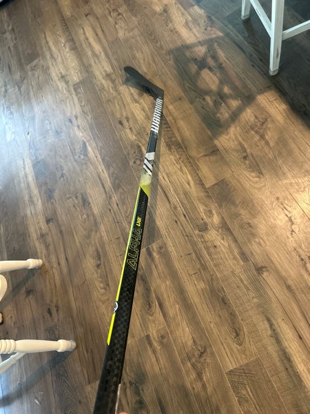 Senior Warrior Alpha LX2 Left Hand Hockey Stick W03 Pro Stock (Used)