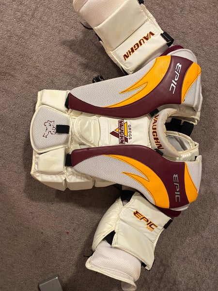 Small Vaughn Epic 8800 Goalie Chest Protector Pro Stock (Used)