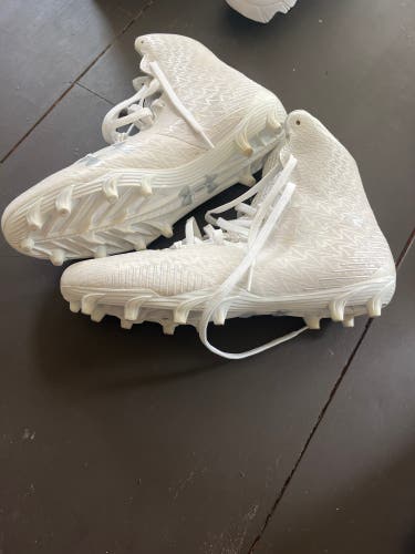 Men's Size M 8.5 (W 9.5) Under Armour High Top (Used)