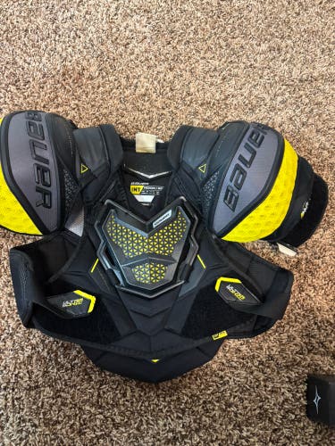Medium Intermediate Bauer Supreme Ultrasonic Shoulder Pads (Used)