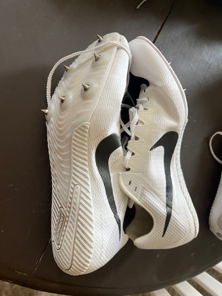 White Men's Size M 10.5 (W 11.5) Adult Nike Shoes (Used)