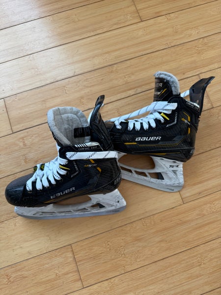 Bauer Supreme M4 Hockey Skates Regular Width Size 2 (Used)