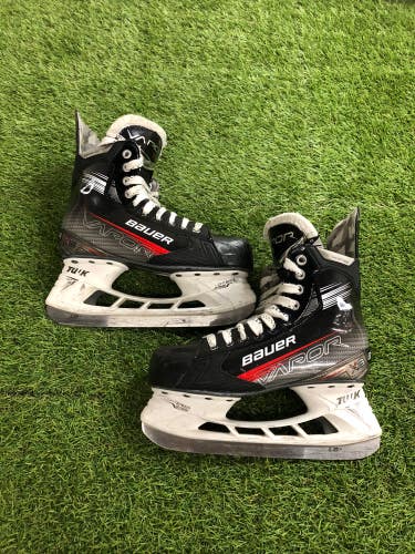 Senior Bauer Vapor X3 Hockey Skates Regular Width 7 (Used)