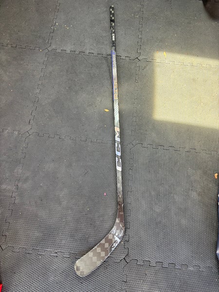 Senior CCM RibCor Trigger 9 Pro Right Handed Hockey Stick P90TM (Used)