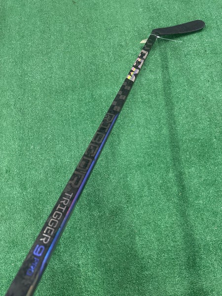 Junior CCM RibCor Trigger 9 Pro Hockey Stick Right Handed P92 (Used)