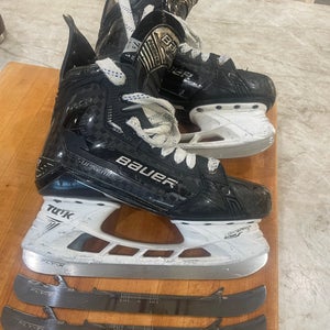 2023 Bauer Supreme Mach Hockey Skates 7.5 Fit 1(Used)