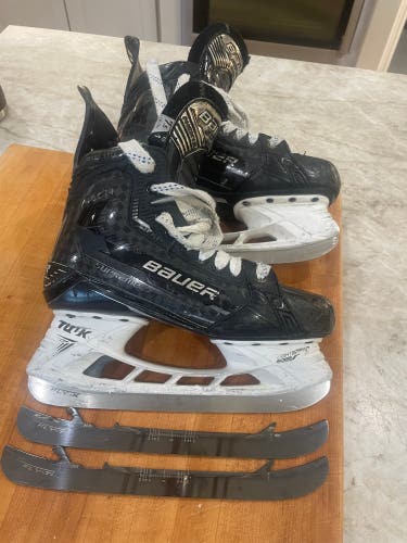2023 Bauer Supreme Mach Hockey Skates 7.5 Fit 1(Used)