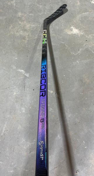 CCM Trigger 8 Pro Stock Hockey Stick Grip 85 Flex P90 Right 42345