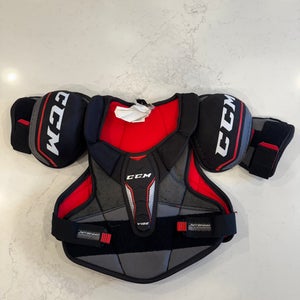 Medium Junior CCM Vibe Shoulder Pads (Used)