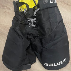 Youth Medium Bauer Mach Hockey Pants (Used)