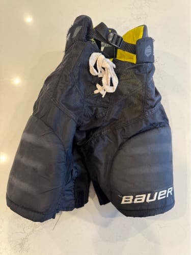 Youth Large Bauer Supreme Ultrasonic Hockey Pants (Used)