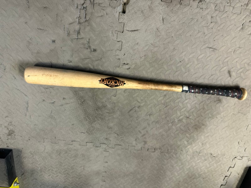 Old Hickory TC10 Custom Pro Stock Maple BBCOR Certified Bat (-3) 29 oz 32" (Used)