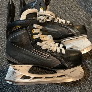 Bauer Supreme 170 Hockey Skates Regular Width Size 5 (Used)