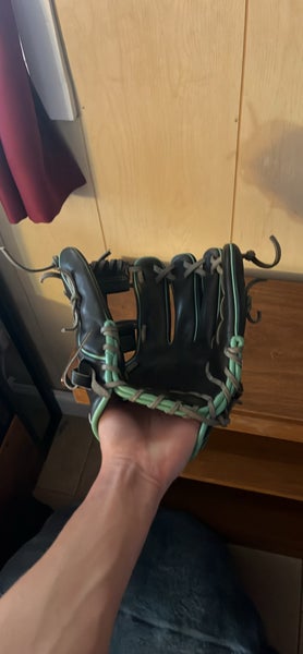 2023 Rawlings Heart of the Hide RH Infield Baseball Glove 11.5" (Used)
