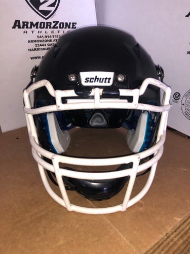 USED SCHUTT VENGEANCE PRO - LARGE - FLAT BLACK