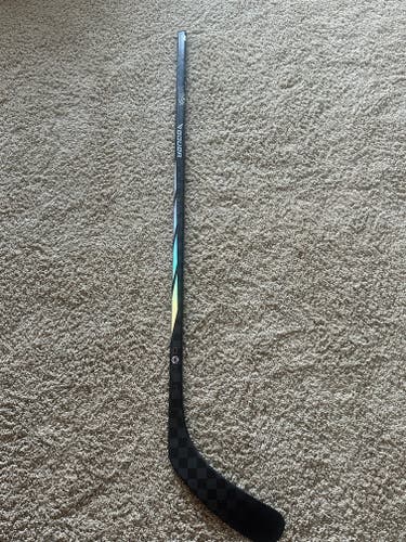 Junior Bauer Proto-R Right Handed Hockey Stick (Used)