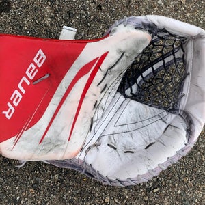 Bauer Hyperlite 2 Goalie Glove | Senior Regular