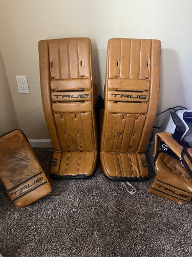 33+2 True L87 Regular Goalie Full Set Retro
